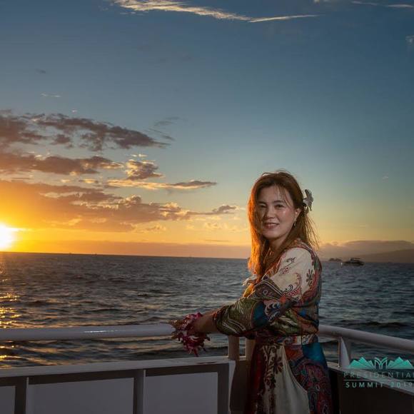 Meet your Posher, Jenny - Picture 1 of 1